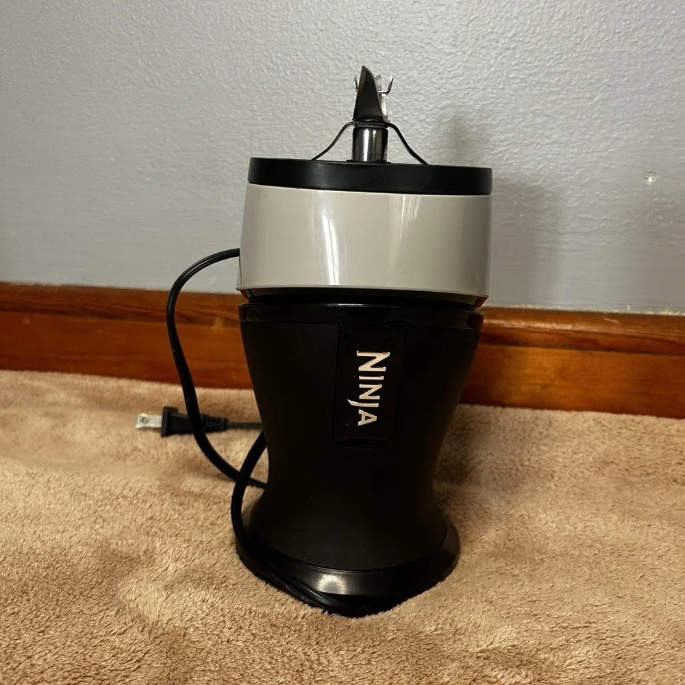 Ninja Compact Personal Blender Pulse Tech Replacement Base And Blades For Parts